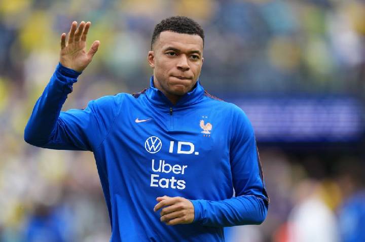 Real Madrid confirma lesão de Mbappé às vésperas da Copa do Mundo