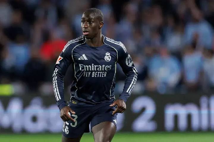 Real Madrid confirma nova lesão de Mendy e vê lista de ausências aumentar