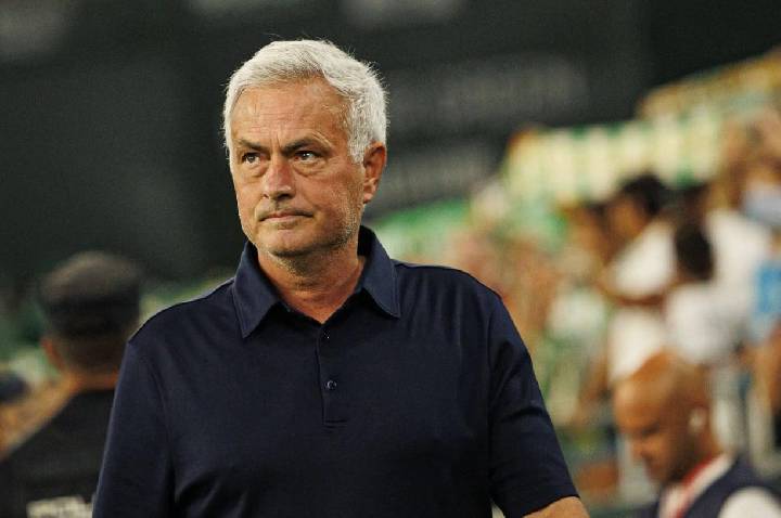 Real Madrid: Lesão de defensor na Data Fifa gera preocupação em Mourinho