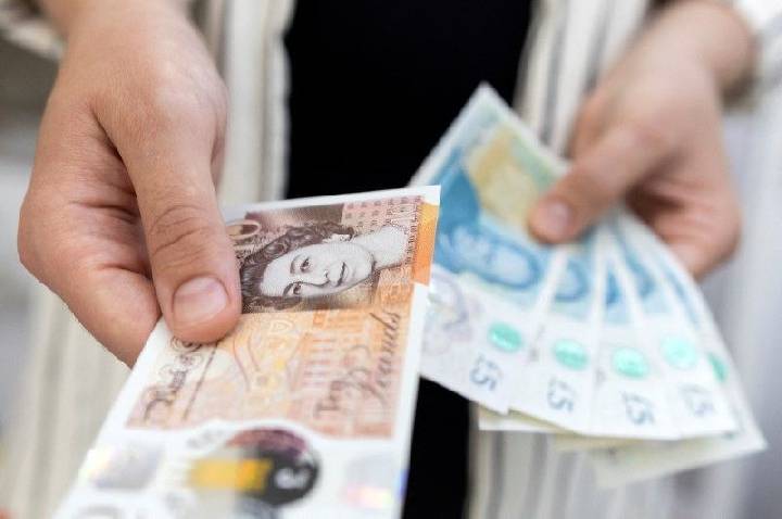 Reino Unido anuncia 2 bilhões de libras em financiamentos para PMEs