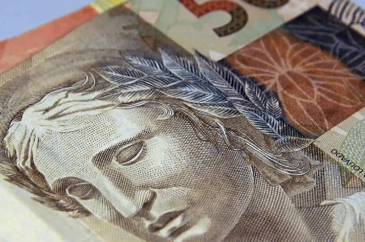 Retiradas da poupança superam R$ 10,5 bilhões em agosto