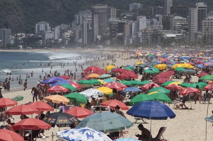 Rio tem previsão de ressaca e chuva nos próximos dias