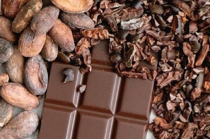 “Sabor Chocolate”, queda no preço do cacau muda receitas na indústria