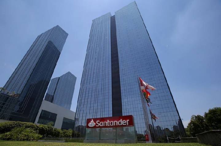 Santander tem lucro líquido ajustado de 3,76 bilhões de euros no 2º tri