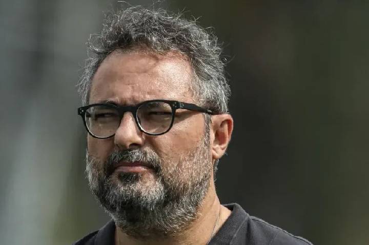 Santos quita pendências financeiras com elenco, diz Mattos