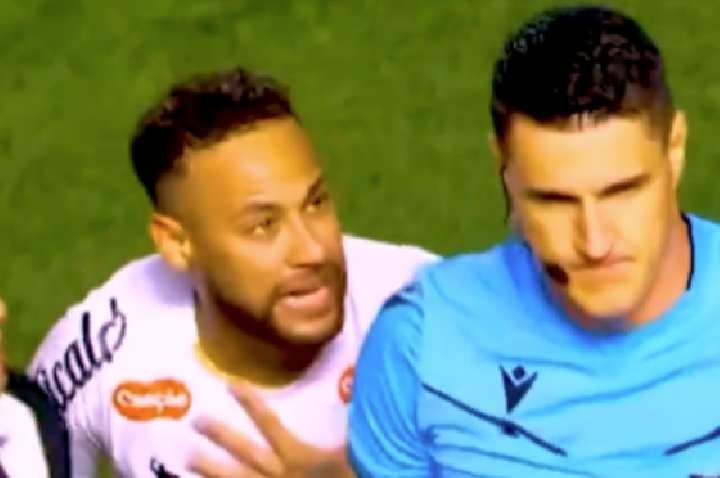 Santos x Atlético-MG: dublador revela falas de Neymar e Cuca ao árbitro