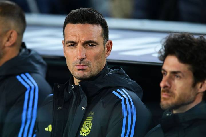 Scaloni alcançará recorde no comando da Argentina na final da Copa do Mundo
