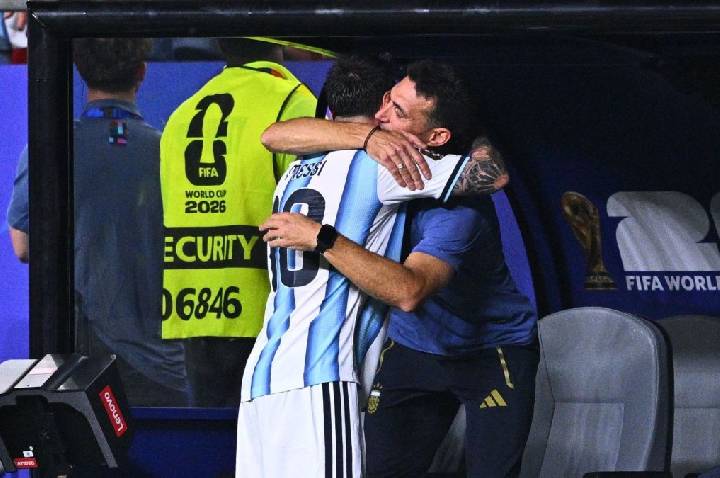 Scaloni revela pressão por despedida de Messi na Argentina