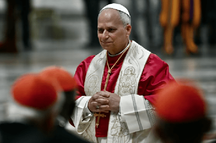 Sem aprovação do papa, grupo ultraconservador planeja ordenar bispos