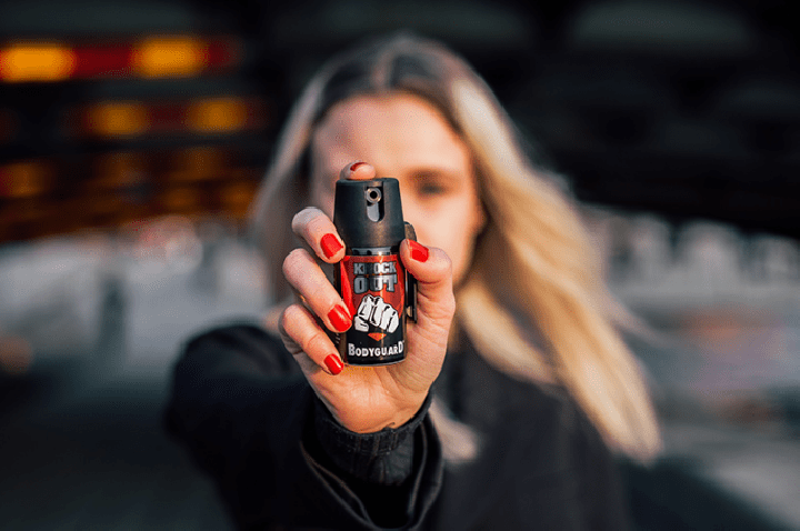 Senado aprova projeto que autoriza spray de pimenta para mulheres