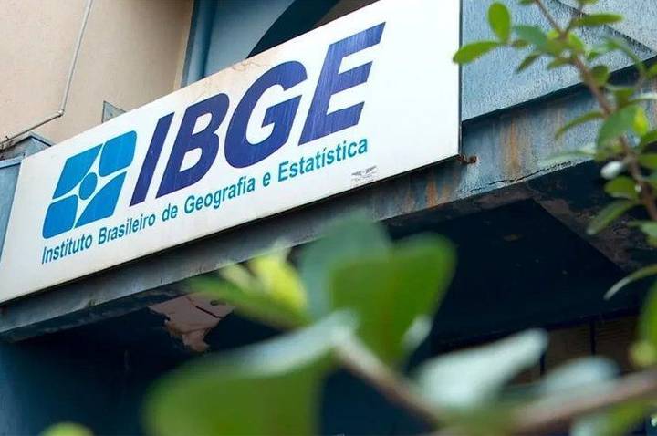 Setor de serviços do Brasil cresce bem mais que o esperado em abril