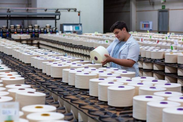 Setor produtivo faz manifesto e pressiona contra fim da taxa das blusinhas