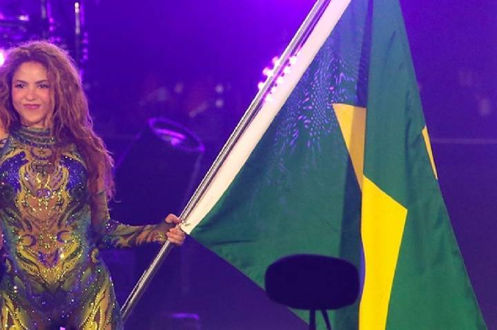 Shakira: saiba como foi show que reuniu 2 milhões de pessoas em Copacabana