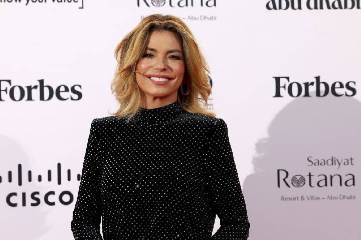 Shania Twain “culpa” Harry Styles por faltar ao casamento de Taylor Swift