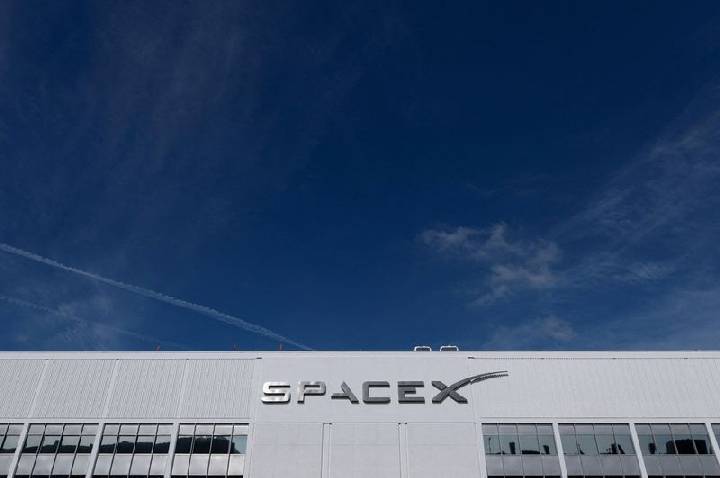 SpaceX amplia receita, mas rentabilidade ainda é desafio