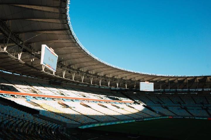 Superlotação em jogos do Flamengo e Fluminense é investigada pelo MPRJ