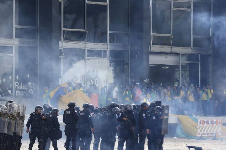 Supremo chega a 1,4 mil condenados pelos atos golpistas 