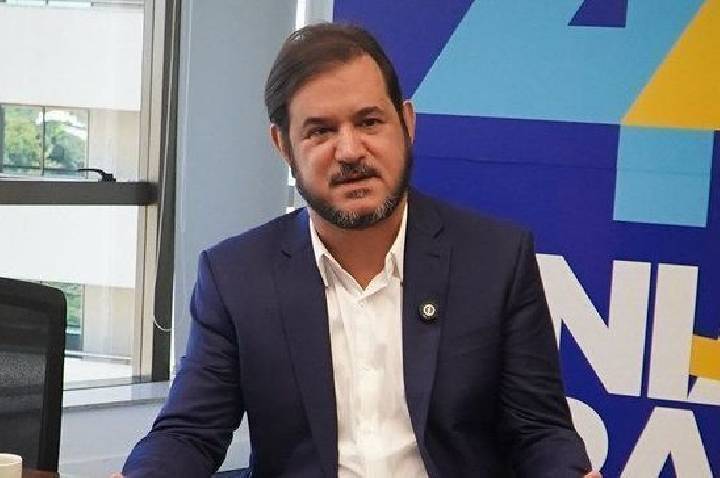 TRE-RJ libera candidatura de Rueda por unanimidade