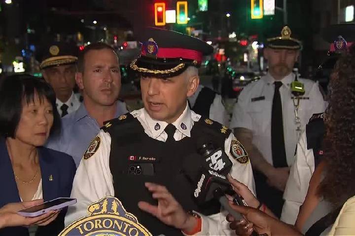Troca de tiros em rua de festival latino no Canadá deixa dois mortos