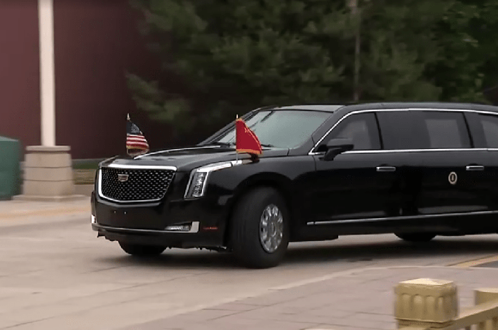 Trump chega à residência oficial do governo chinês em Pequim