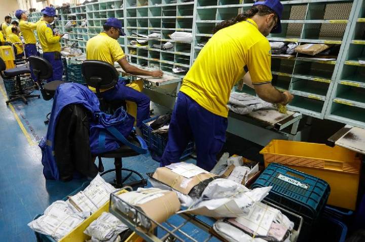 TST ordena que 80% dos empregados dos Correios permaneçam em atividade durante greve
