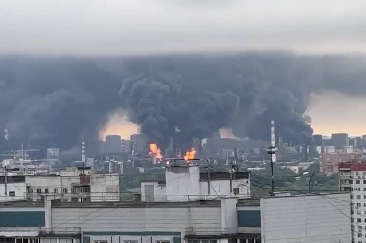 Ucrânia ataca refinaria estratégica de Moscou pela segunda vez em três dias