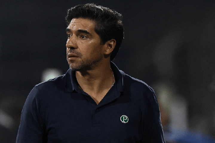 Vai renovar? Palmeiras avalia permanência de titular de Abel Ferreira