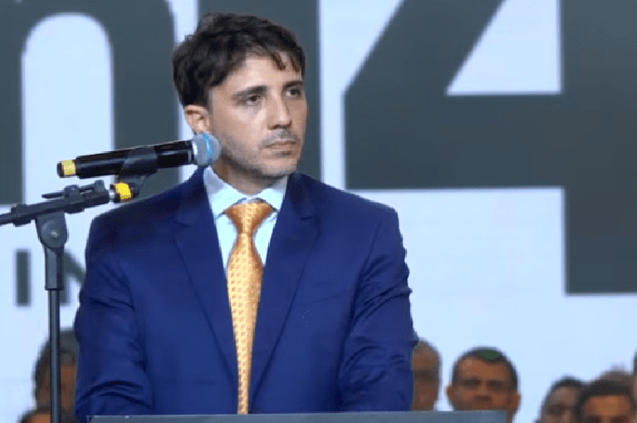 “Vamos matar quem roubar”, diz Renan Santos ao lançar candidatura