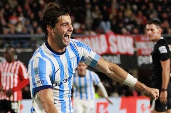 Vasco contrata Santiago Sosa e busca regularização para Copa do Brasil