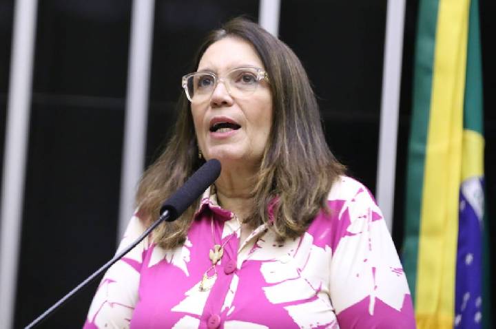 Vídeo de Michelle caiu como uma bomba, mas ficará para trás, diz Bia Kicis