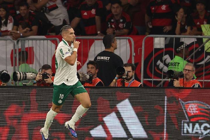 VÍDEO: Flamengo x Palmeiras termina em confusão após goleada no Maracanã