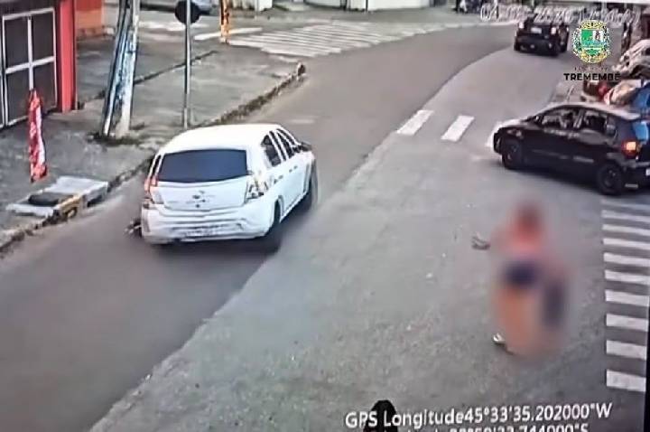 Vídeo: Jovem é arrastada por motorista de app após tentar recuperar R$ 100
