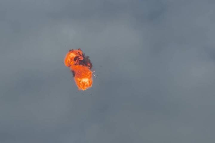 Vídeo mostra momento em que drone russo é abatido em Dnipro, na Ucrânia