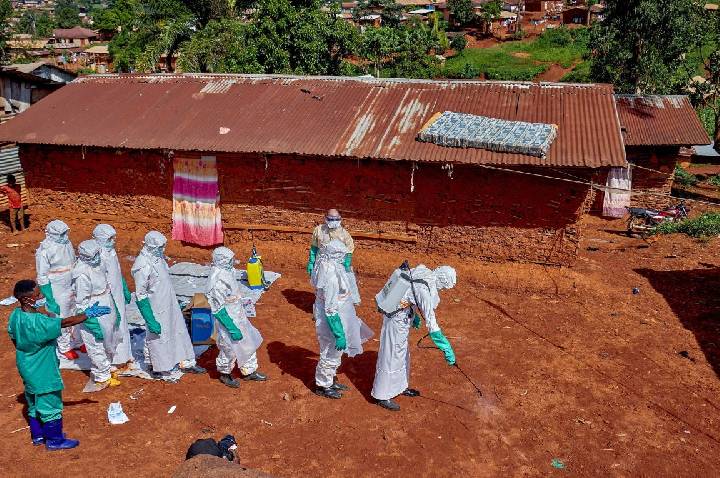 Violência e desconfiança dificultam combate ao ebola no Congo