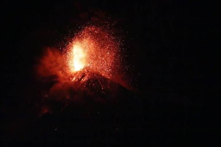 Vulcão na Guatemala em fase crítica leva à retirada de moradores