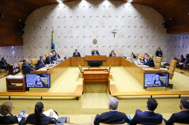 Waack: STF mergulha em crise que arrasta o país e a política