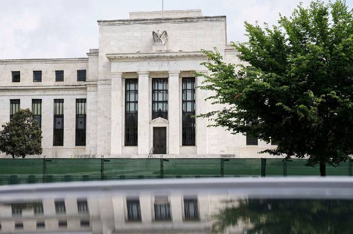 Yellen vê ameaça à independência do Fed e alerta para inflação com petróleo