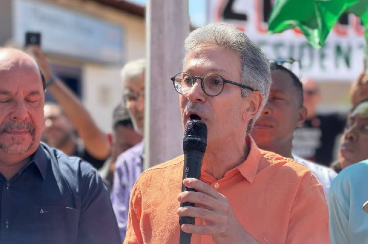 Zema promete anistia ou “tribunal não político” a condenados por golpe