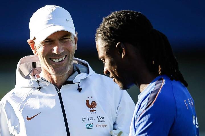 Zidane assume os Les Bleus: O novo caminho após Deschamps