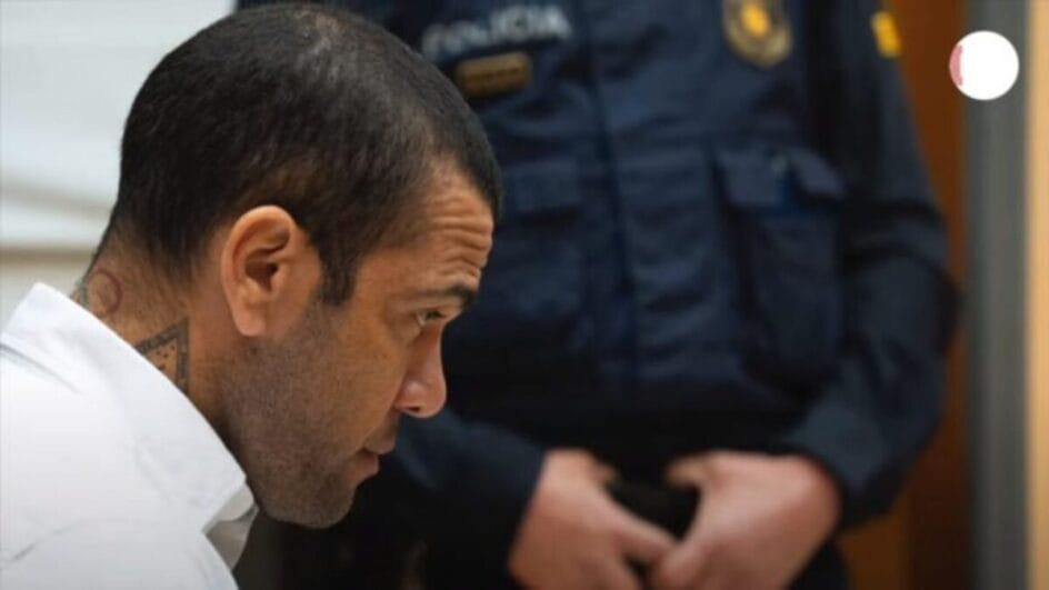 Daniel Alves absolvido: veja os argumentos que a Justiça usou para condenar e, depois, anular a condenação do ex-jogador por estupro