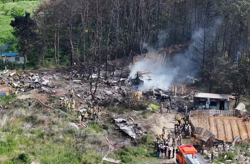 Tragédia: Queda de avião da Marinha deixa 4 mortos