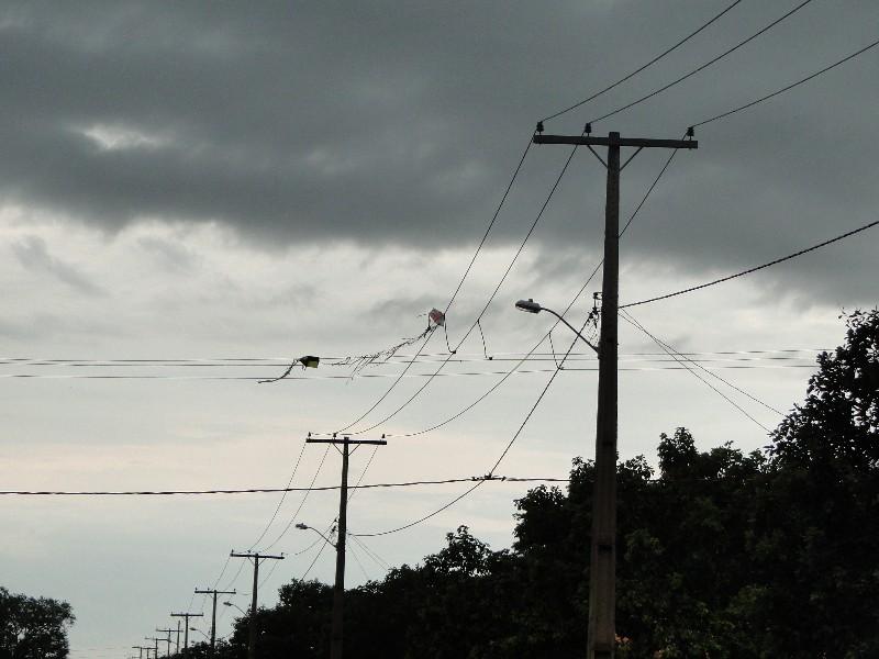 Acidentes com pipas deixam quase 286 mil clientes sem energia em Rondônia nos últimos 5 anos