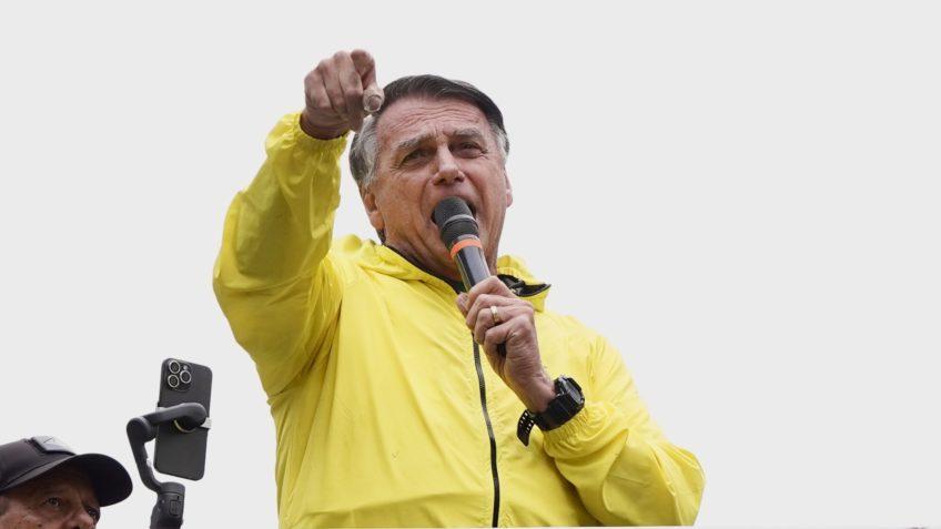Defesa de Bolsonaro aponta falta de acesso a provas em processo sobre tentativa de golpe