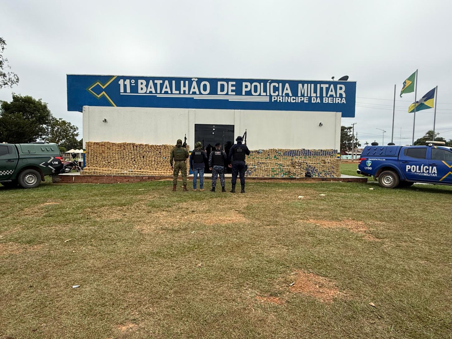 Forças de Segurança Interceptam Carreta com Estima de 4 Toneladas de Drogas em Costa Marques