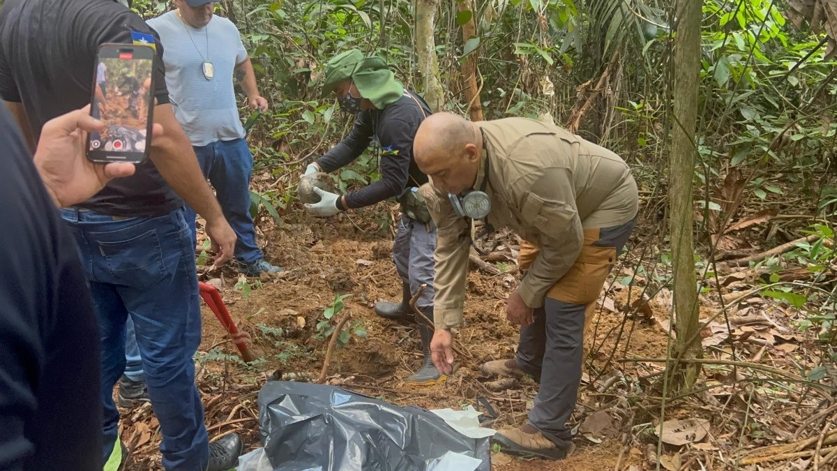 Polícia encontra restos mortais de homem enterrado em cova rasa em Porto Velho