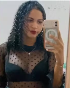 Grávida de 5 meses morre após colidir moto contra poste em RO.