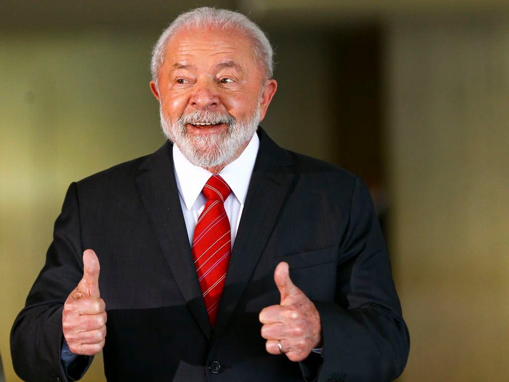 Lula anuncia pacote com 75 obras que vão impactar 94% da população de Rondônia.