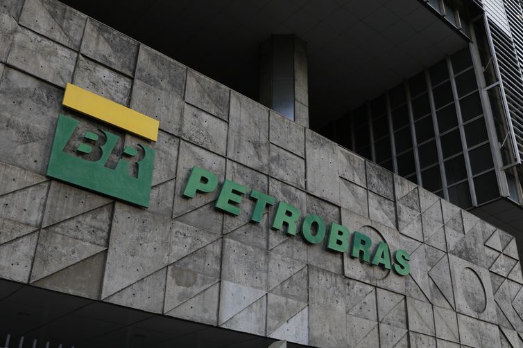 Petrobras inicia pagamento de dividendos a acionistas 