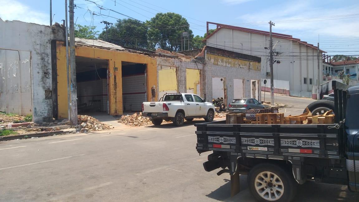 Comerciantes fecham lojas após furtos, arrombamentos e ameaças.