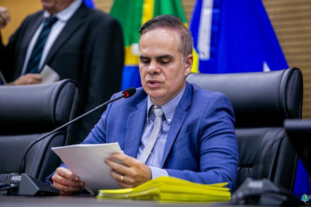 Deputado Alan Queiroz promove sessão solene em homenagem a Raniery Araújo Coelho, presidente da Fecomércio-RO